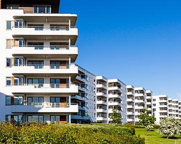 Centralised systems air conditioning of apartment blocks